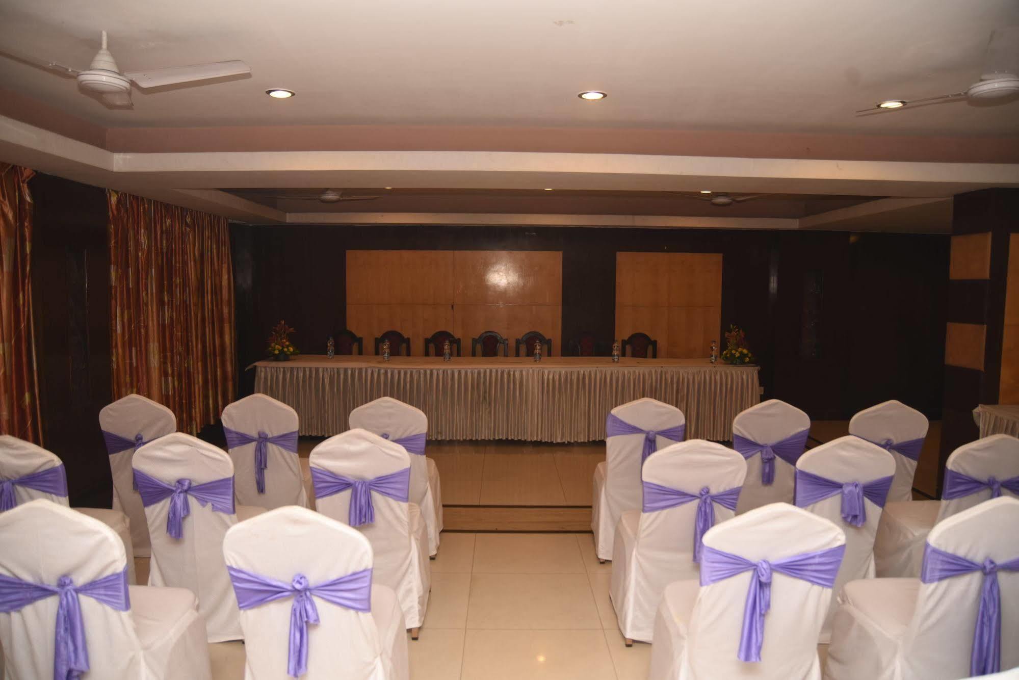 Hotel Maurya Bangalore Exterior foto